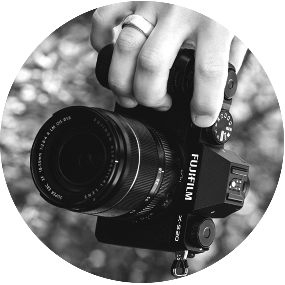 Fujifilm X-S20 + Sigma 18-50mm f/2.8 DC DN -järjestelmäkamera