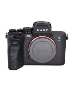 Sony A7 Mark IV -järjestelmäkamera KÄYTETTY