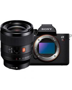 Sony A7R Mark V + FE 35mm f/1.4 GM -järjestelmäkamera
