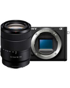 Sony A6400 + 18-135mm f/3.5-5.6 OSS -järjestelmäkamera, musta