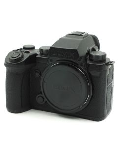Panasonic Lumix S5 IIX -järjestelmäkamera KÄYTETTY