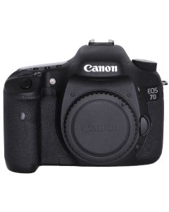 Canon EOS 7D -järjestelmäkamera KÄYTETTY