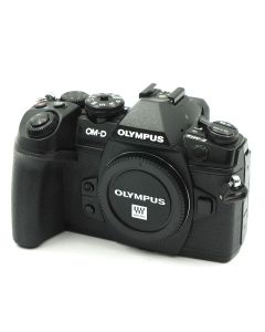 Olympus OM-D E-M1 Mark II -järjestelmäkamera, musta KÄYTETTY