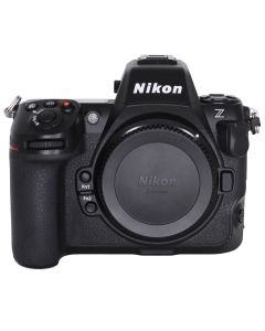 Nikon Z8 -järjestelmäkamera KÄYTETTY