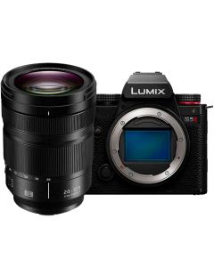 Panasonic Lumix S5 II + S 24-105mm f/4 Macro OIS -järjestelmäkamera