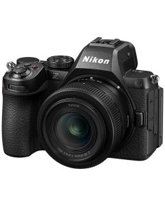 Nikon Z5 II + Z 24-50mm f/4-6.3 -järjestelmäkamera