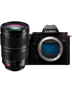 Panasonic Lumix S5 II + S Pro 24-70mm f/2.8 -järjestelmäkamera