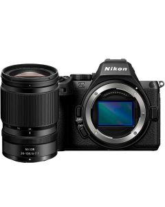 Nikon Z5 II + Z 24-105mm f/4-7.1 -järjestelmäkamera