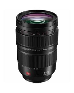 Panasonic Lumix S Pro 24-70mm f/2.8 -objektiivi