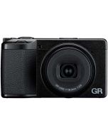 Ricoh GR IV -kompaktikamera