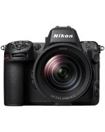 Nikon Z8 + Z 24-120mm f/4 S -järjestelmäkamera