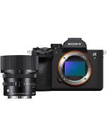 Sony A7 Mark V + Sigma 45mm f/2.8 C DG DN -järjestelmäkamera