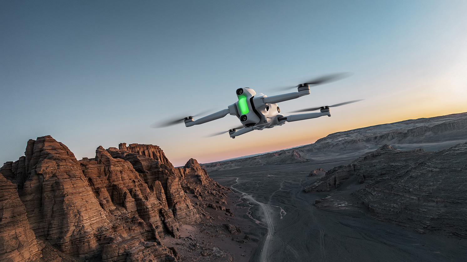 Antigravity A1 - Drone, joka ikuistaa kaiken