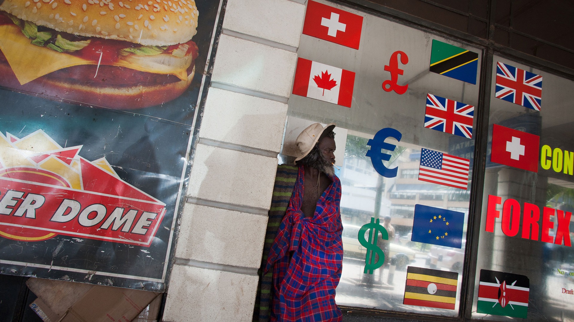 003_Maasai-mies-muutosten-kourissa