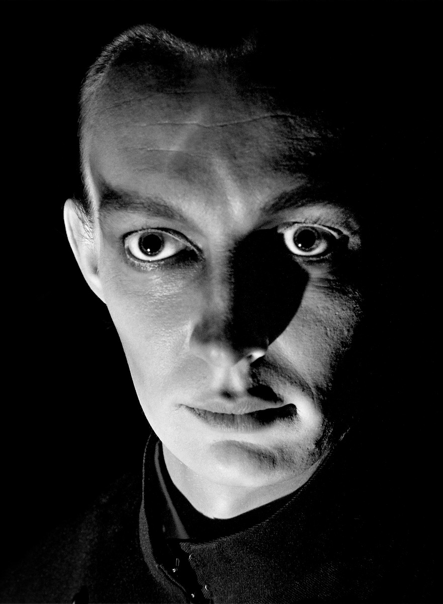 009_Risto_Heikinheimo_Vanha_Ylioppilastalo_-84_Helsinki_by_Night