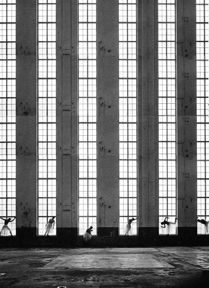 013_Jorma_Uotisen_Ballet_Pathetique_Kaapelitehtaan_isossa_hallissa_1989