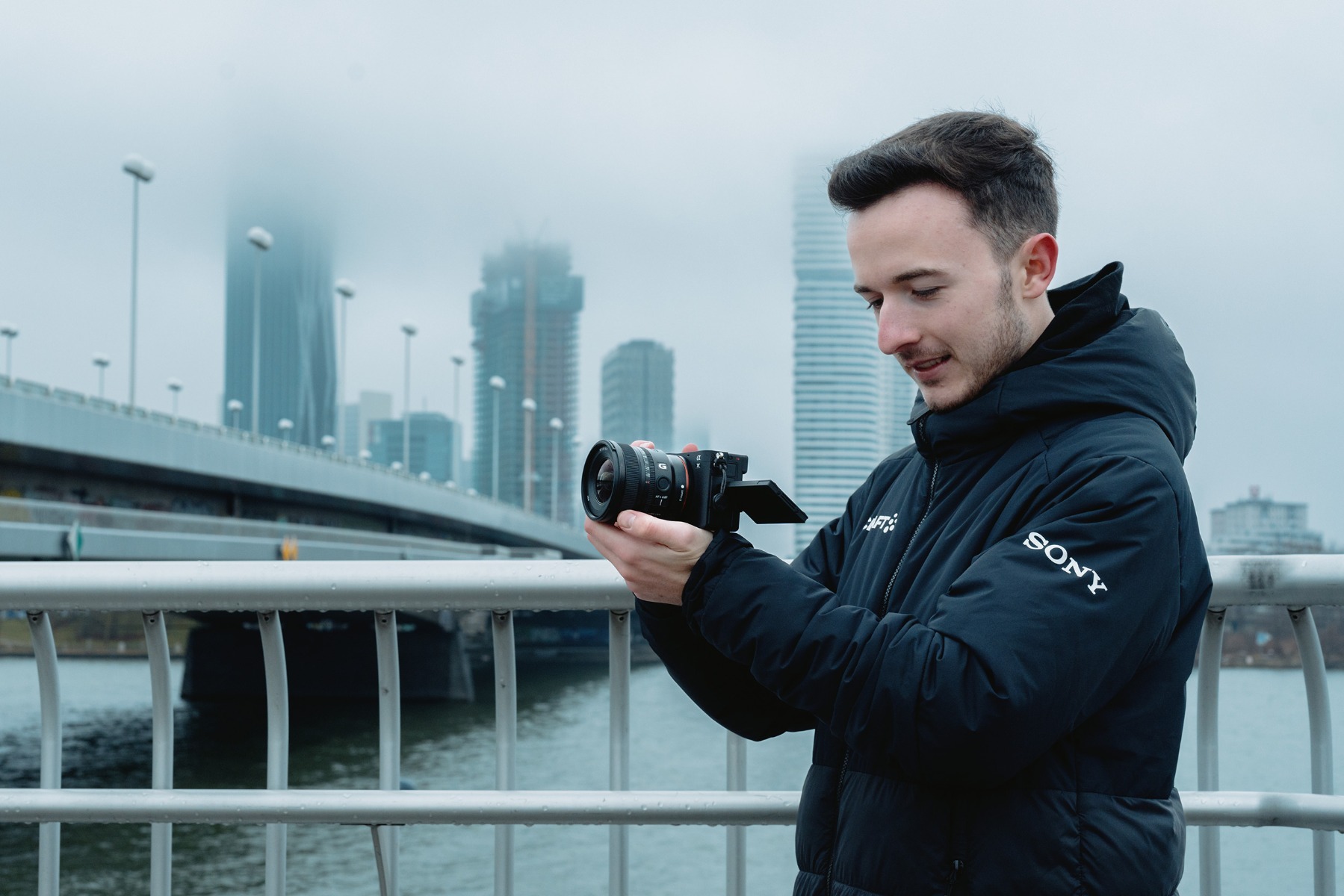 stefan-krenn-framing-a-shot-on-his-sony-alpha-7cm2